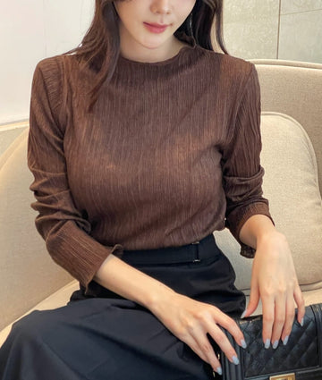 Mello Half-Neck Pleated T Blouse